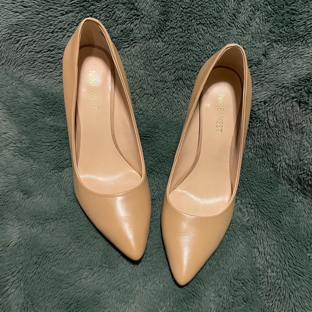 Nine West nude heels
